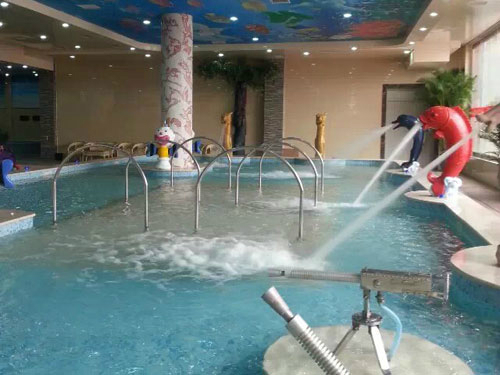 水疗按摩池